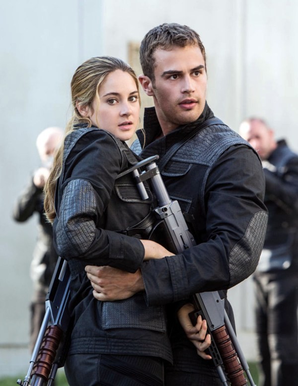 Theo James zaujal vo filme Divergencia